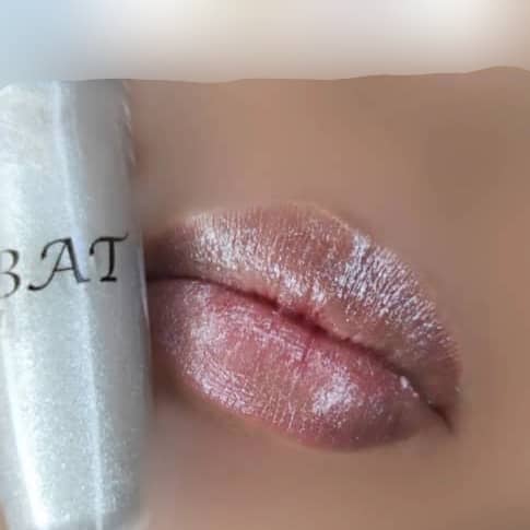 لیپ گلاس رنگ صدفی باشاین صدفی